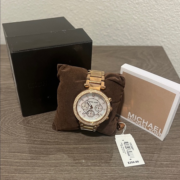 Michael Kors Rose Gold Chronograph Watch - Picture 1 of 1